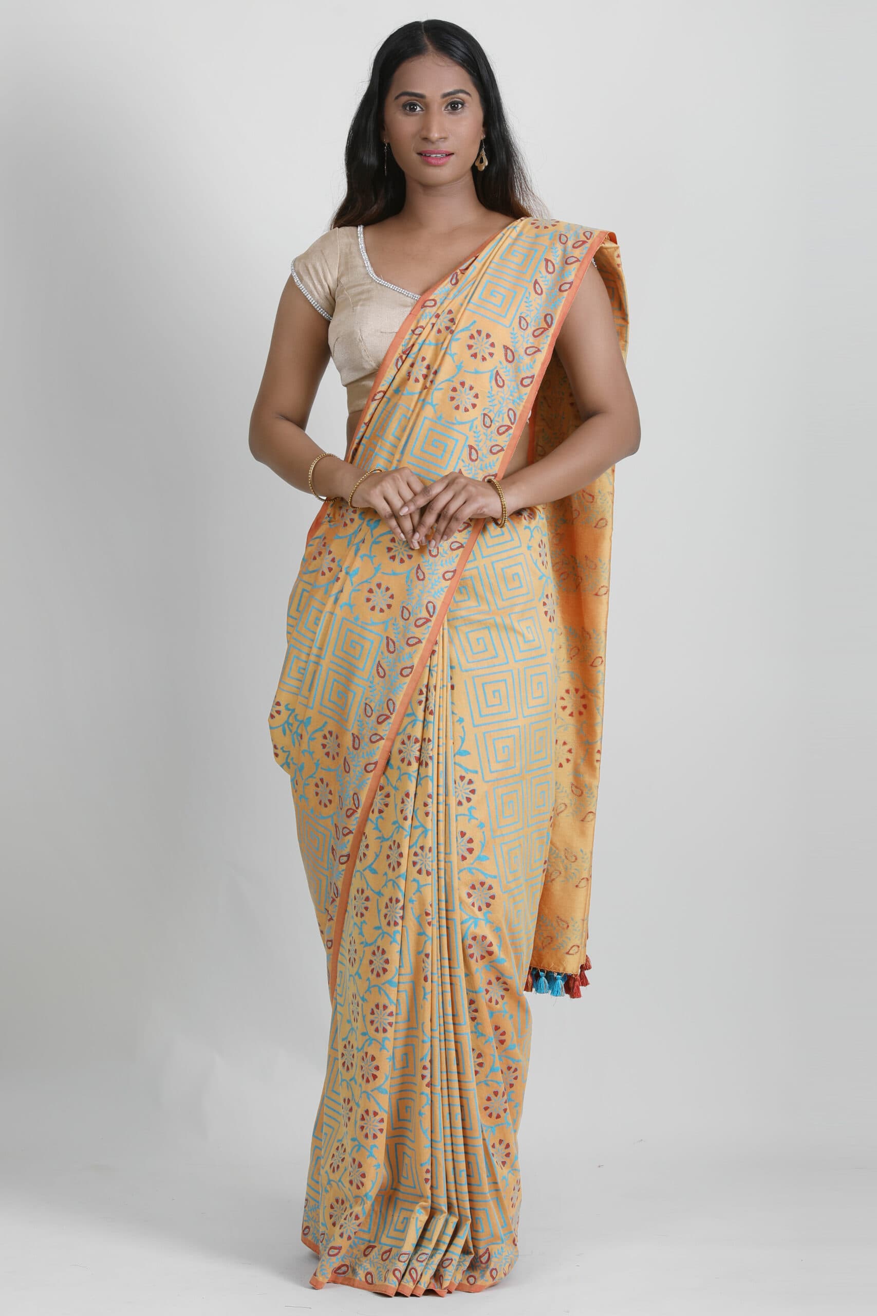 RangBhoomi Sarees :  Gold Wines