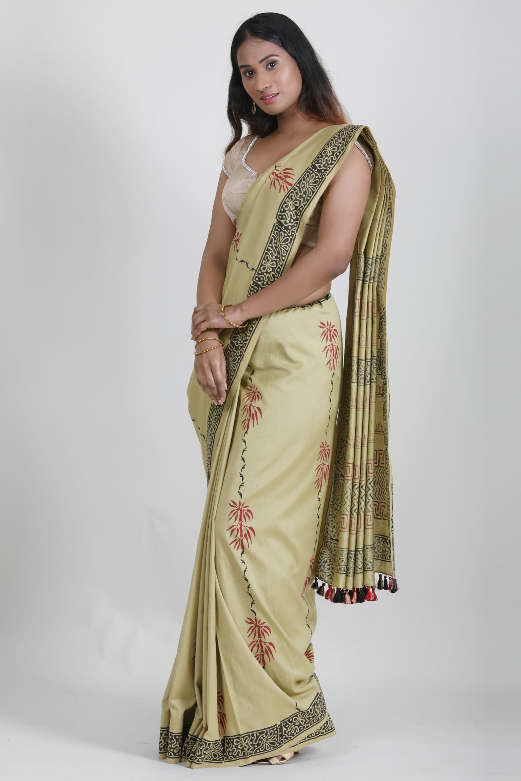 RangBhoomi Sarees : Moss Green Tribal Border