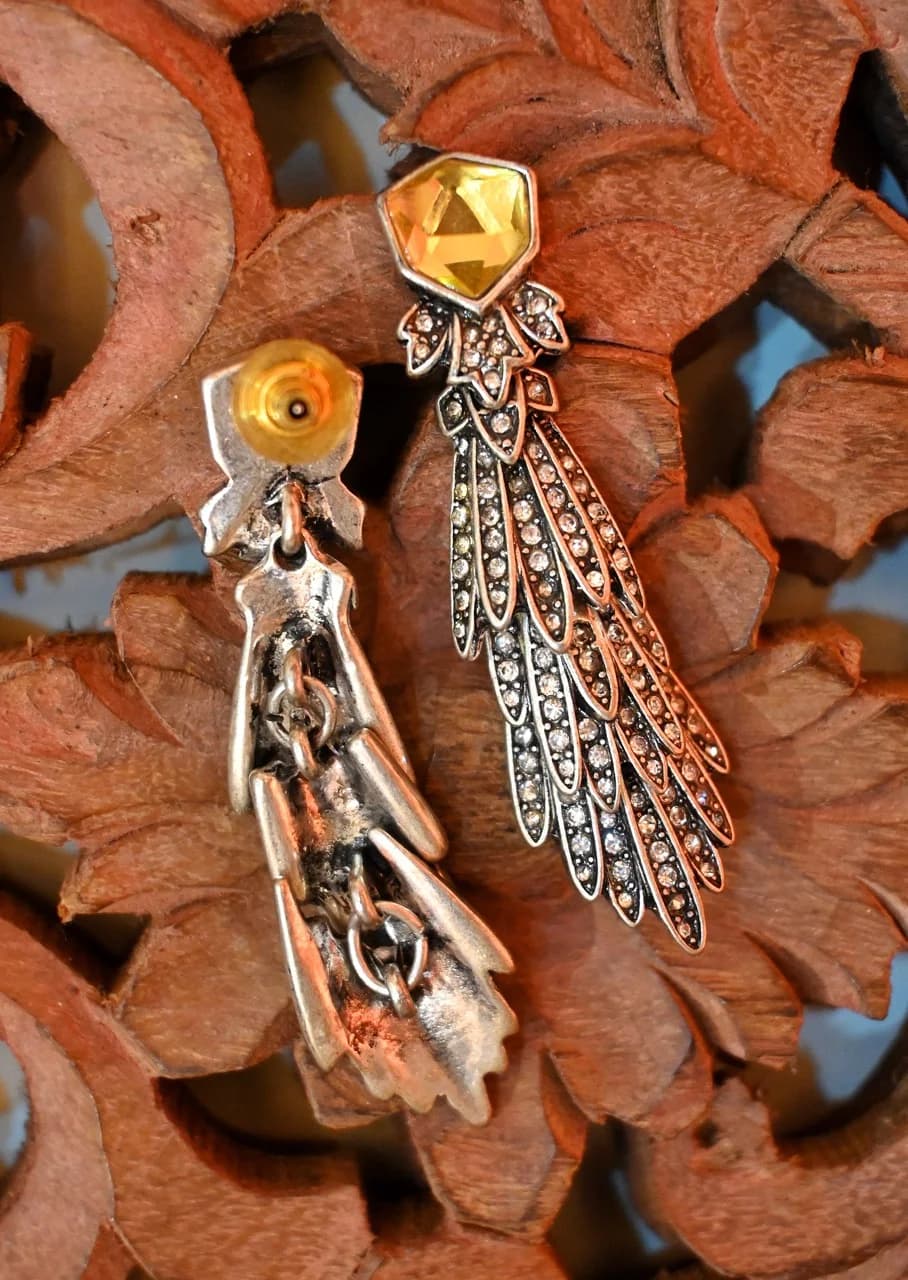 Layered Zircon Danglers